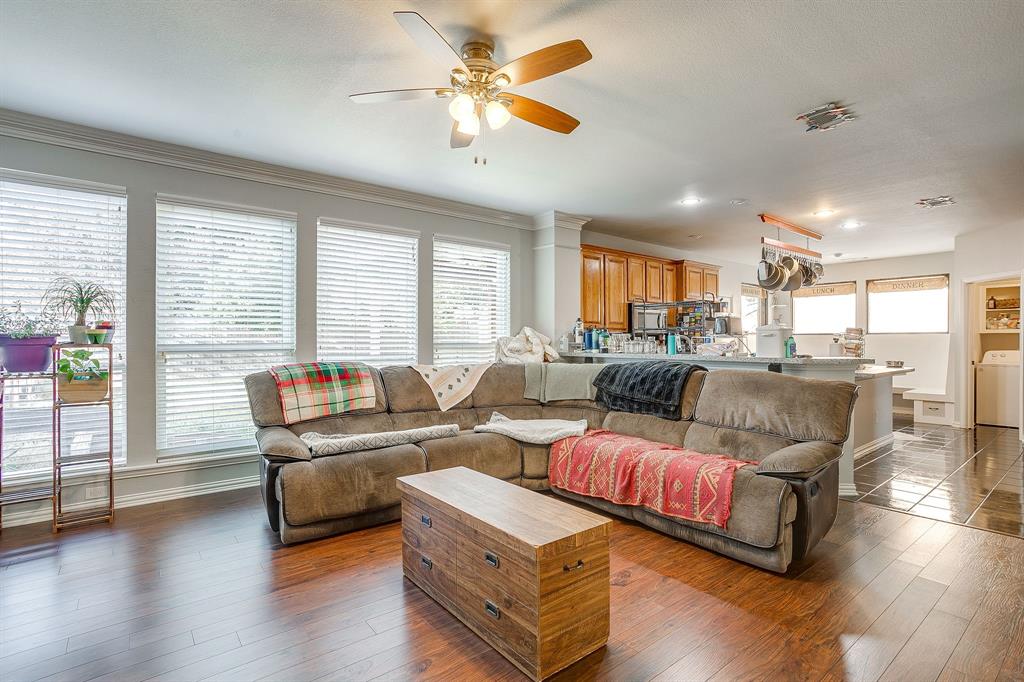 6602 Fox Glen Drive Property Photo 13