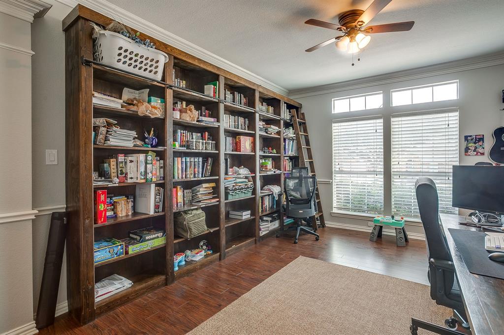 6602 Fox Glen Drive Property Photo 14