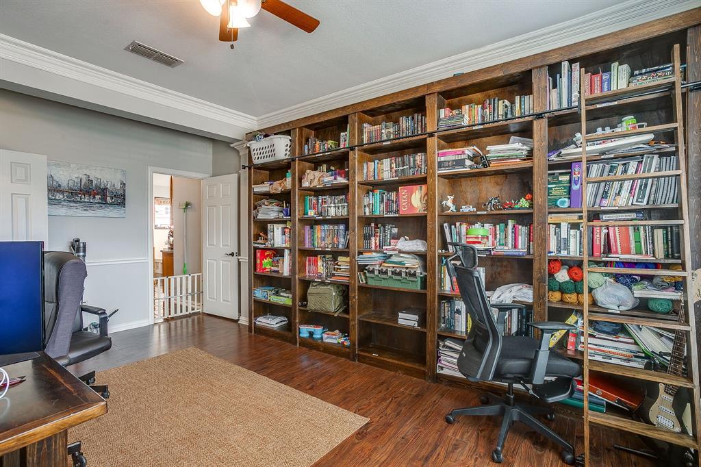 6602 Fox Glen Drive Property Photo 15
