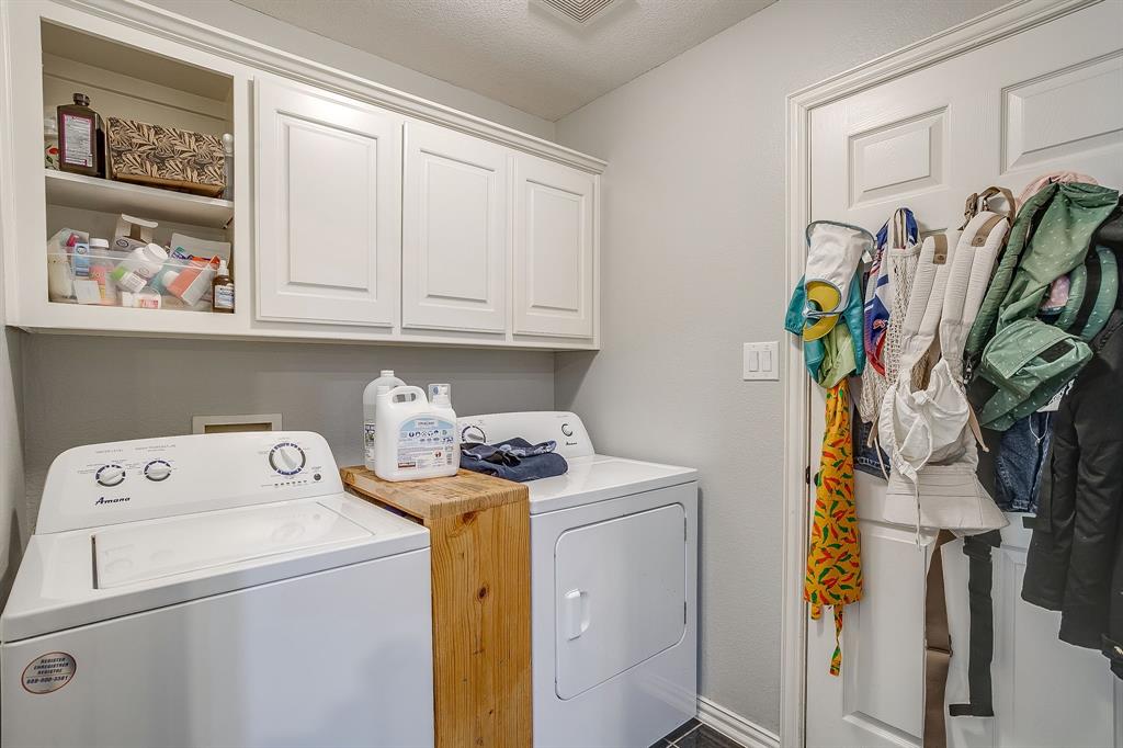 6602 Fox Glen Drive Property Photo 18