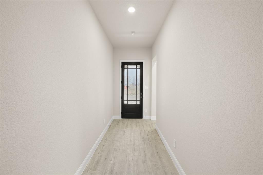 1101 Foxtail Drive Property Photo 3