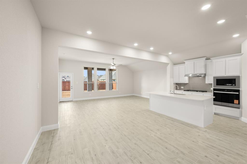 1101 Foxtail Drive Property Photo 10