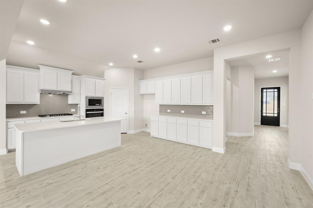 1101 Foxtail Drive Property Photo 11
