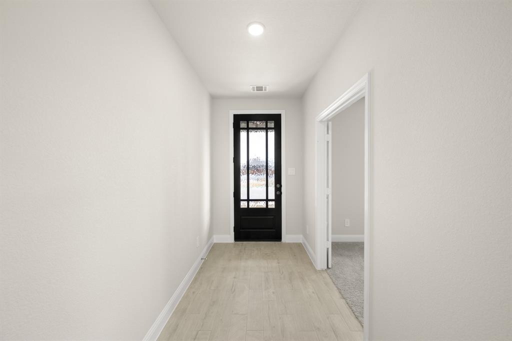 1101 Worthington Drive Property Photo 3