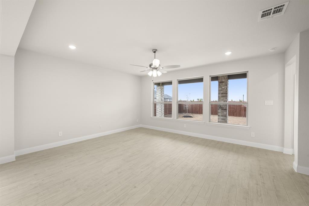 1101 Worthington Drive Property Photo 11