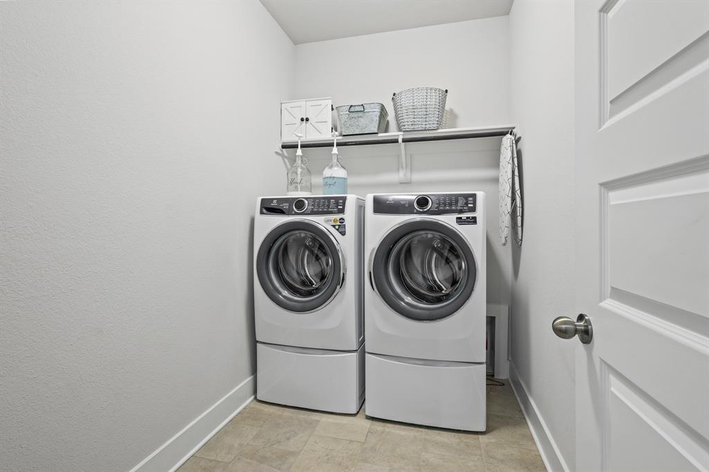 638 Taylor Drive Property Photo 24
