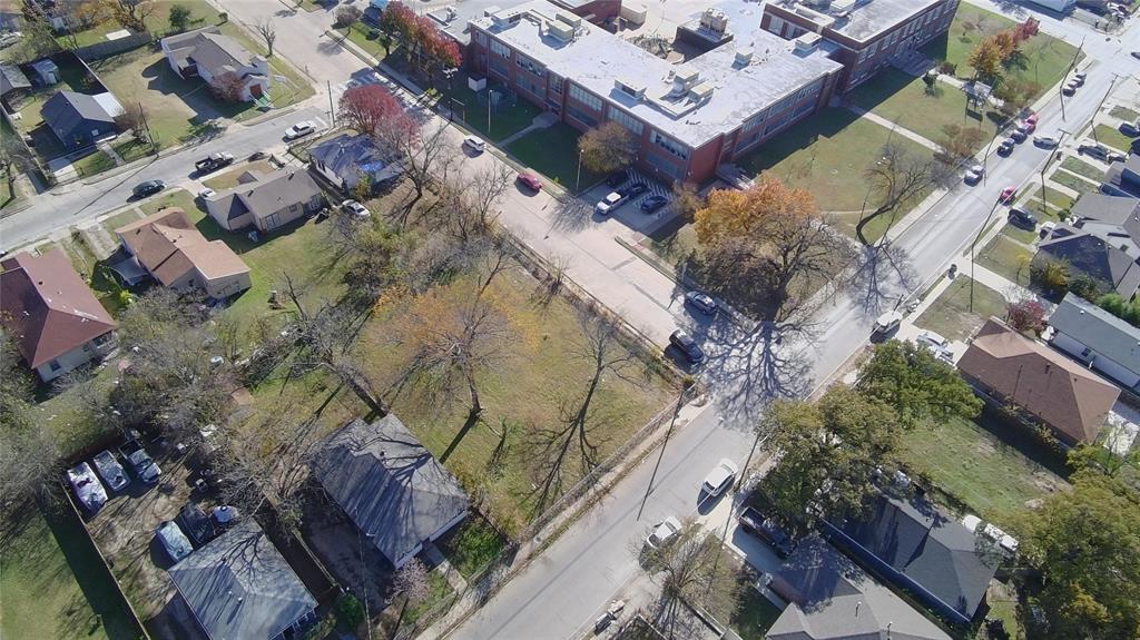 4302 Metropolitan Avenue Property Photo 8