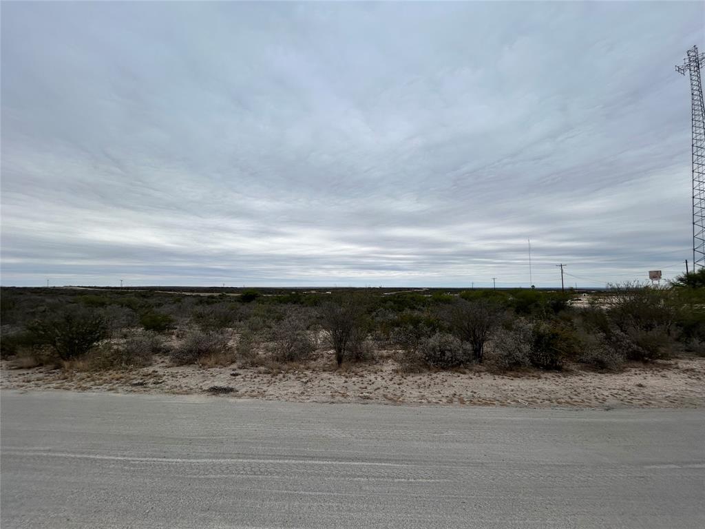 County Rd Condry Property Photo 2