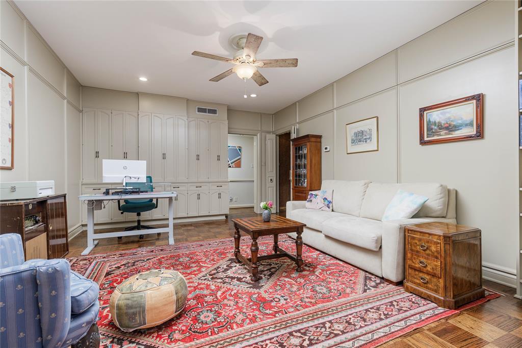 6126 Averill Way 103w Property Photo 10