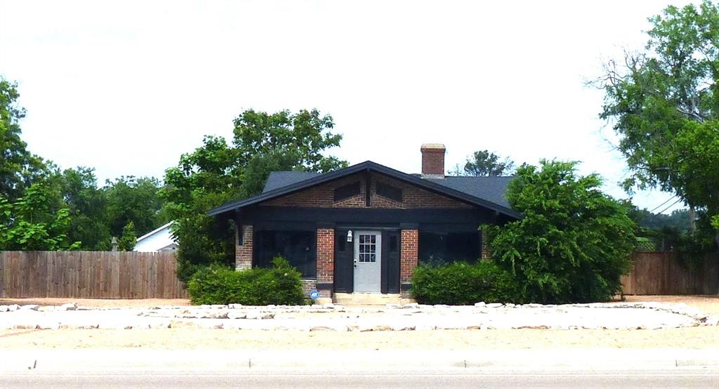 617 N Bridge Property Photo 2