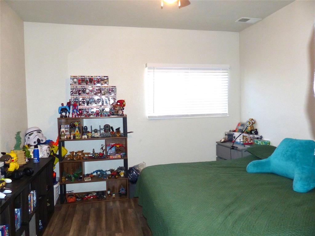617 N Bridge Property Photo 24