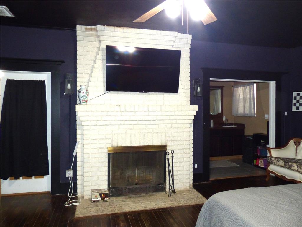 617 N Bridge Property Photo 28