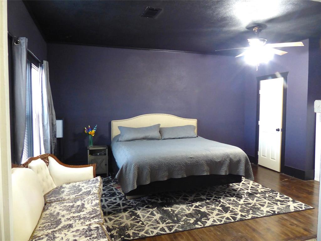 617 N Bridge Property Photo 29