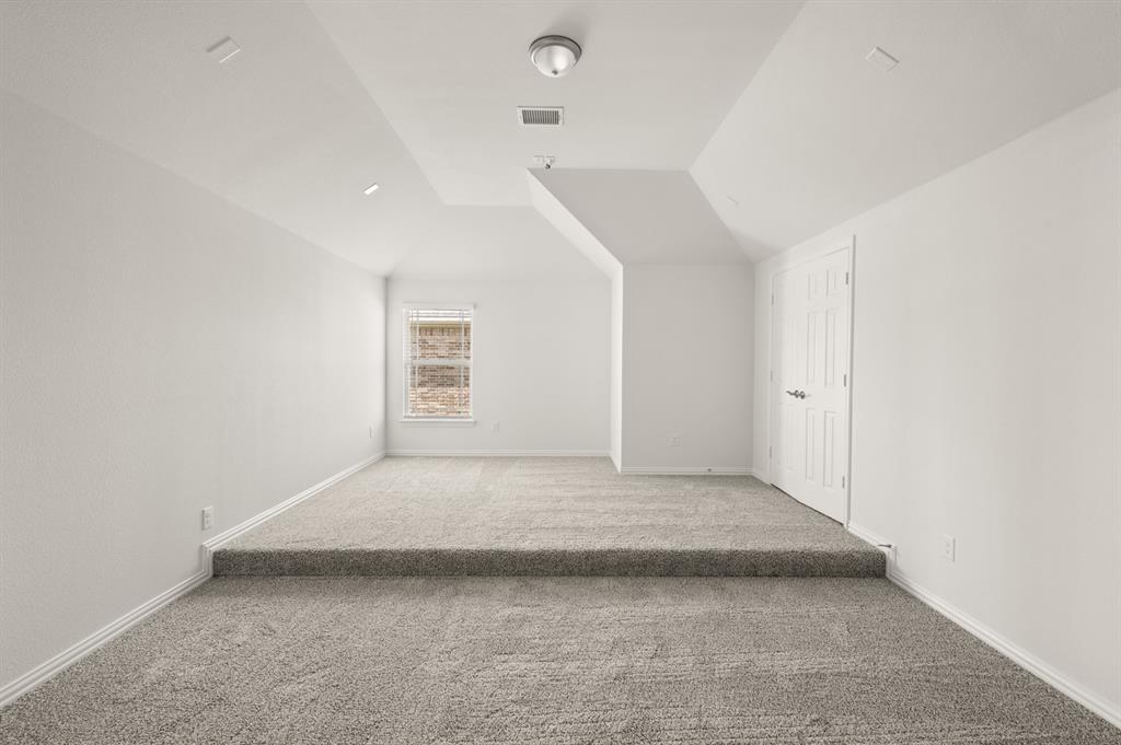 2610 White Plains Drive Property Photo 30