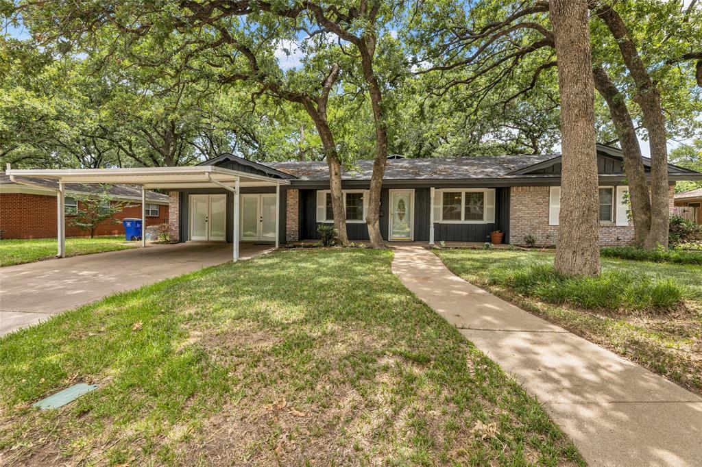 204 Juniper Street Property Photo 1