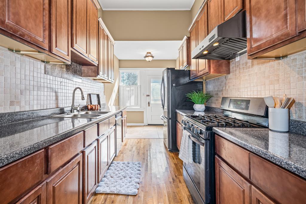 436 Craig Street Property Photo 13
