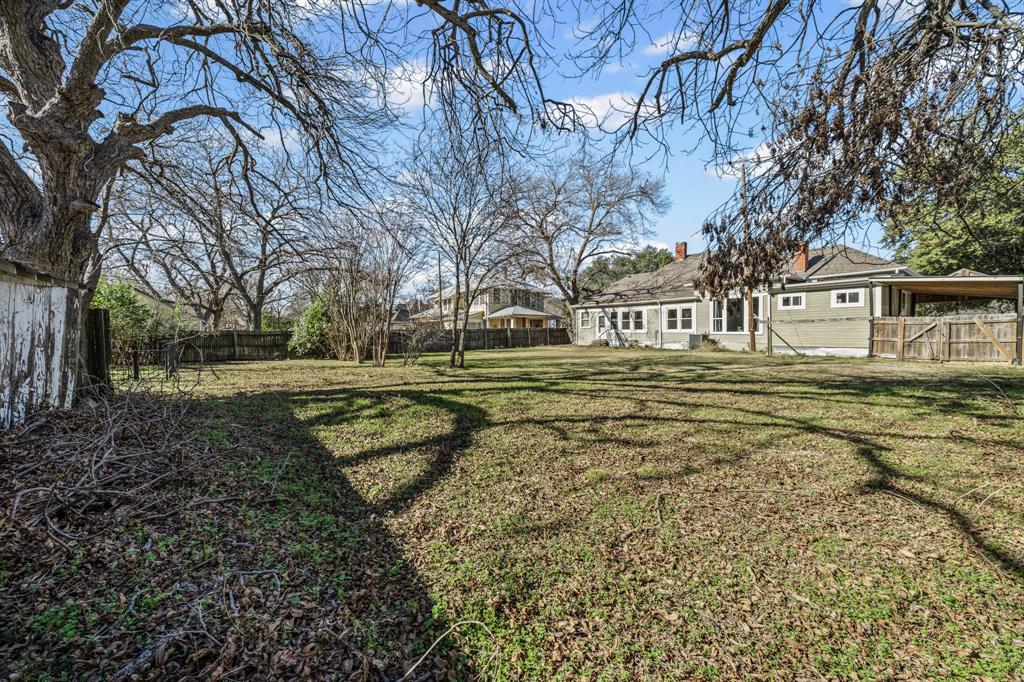 436 Craig Street Property Photo 32