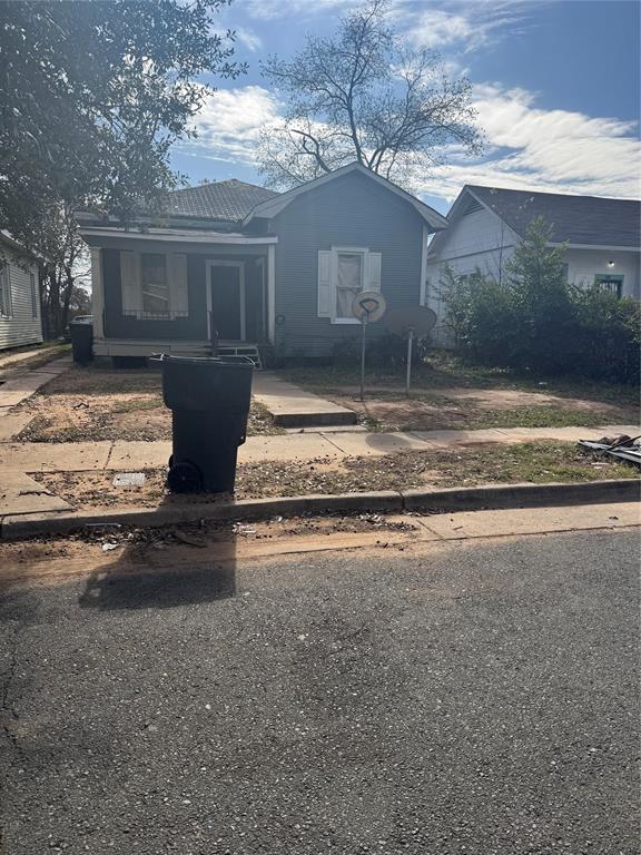 2711 Judson Street Property Photo 1