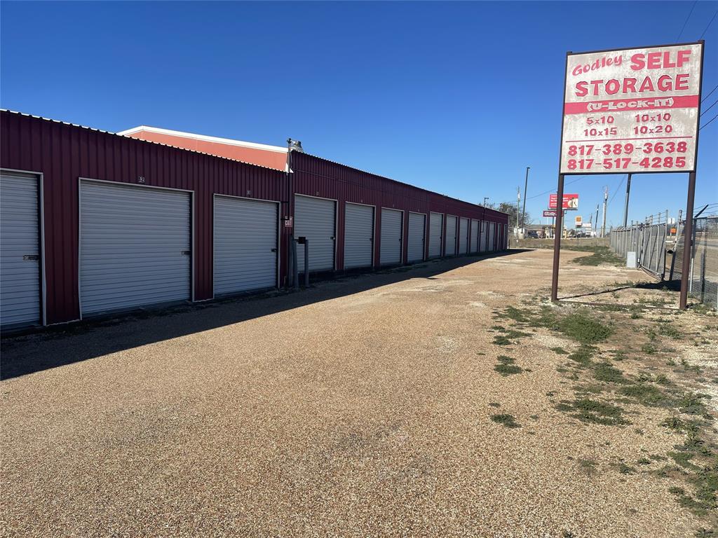 8813 N Highway 171
