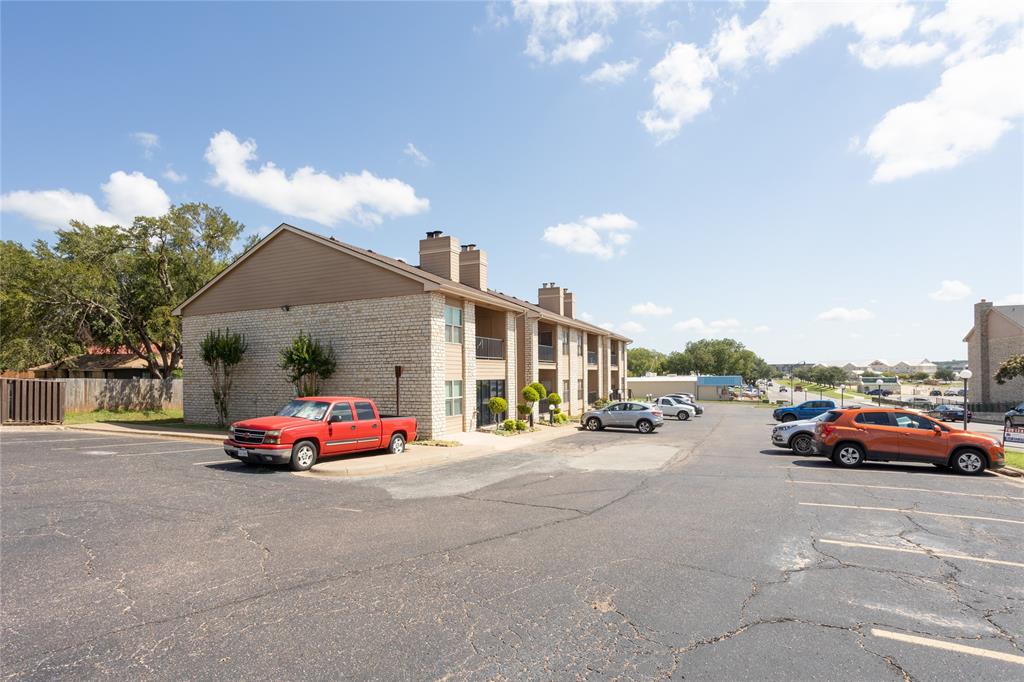 400 E Pearl Property Photo 2