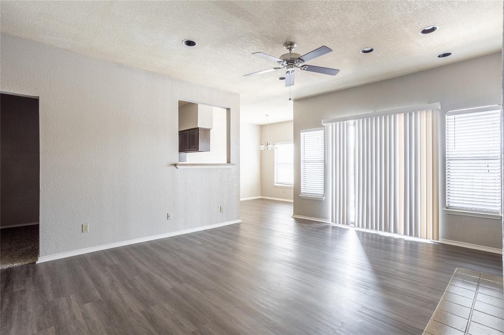 400 E Pearl Property Photo 14