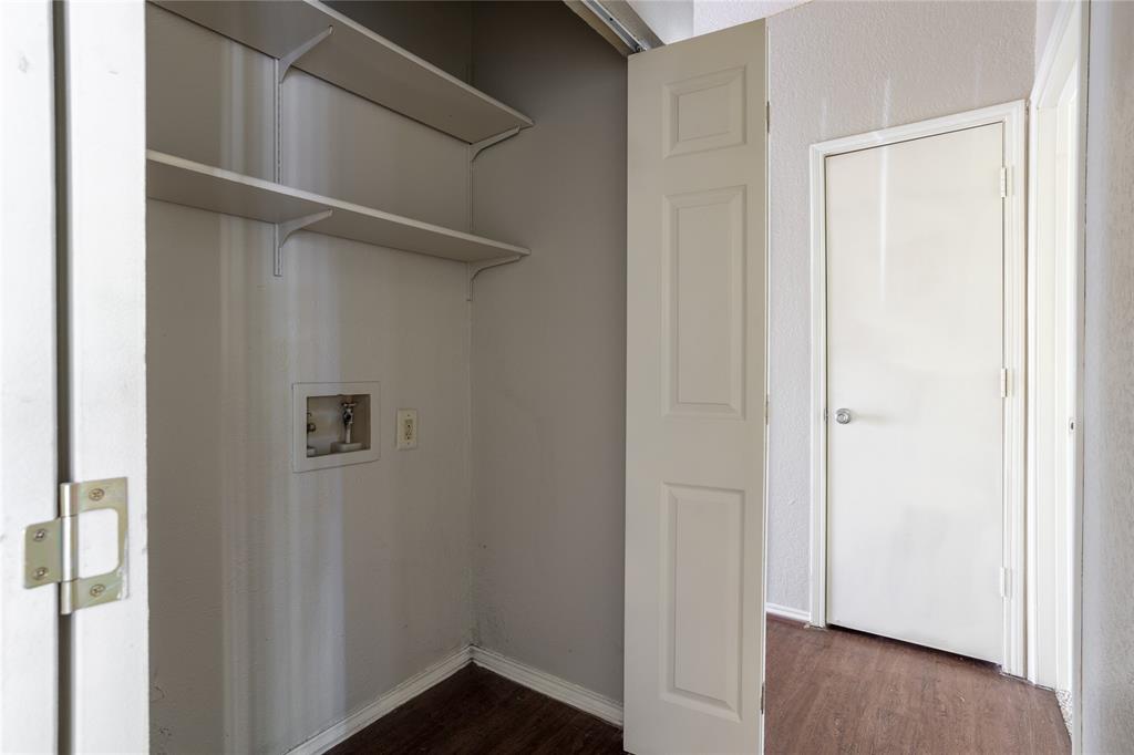 400 E Pearl Property Photo 21