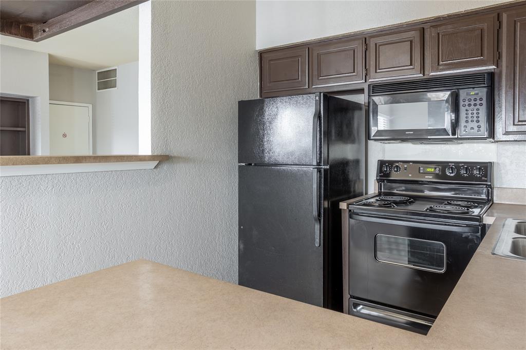 400 E Pearl Property Photo 26