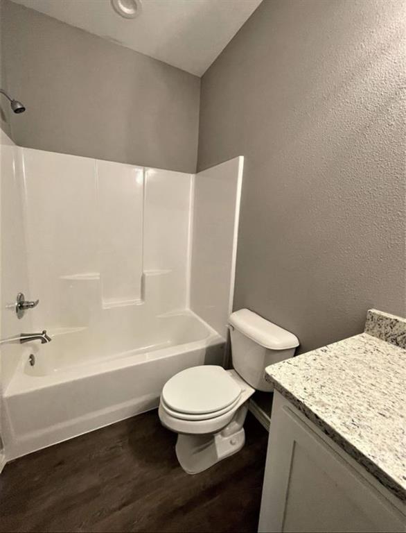 806 W 32nd Street Property Photo 18
