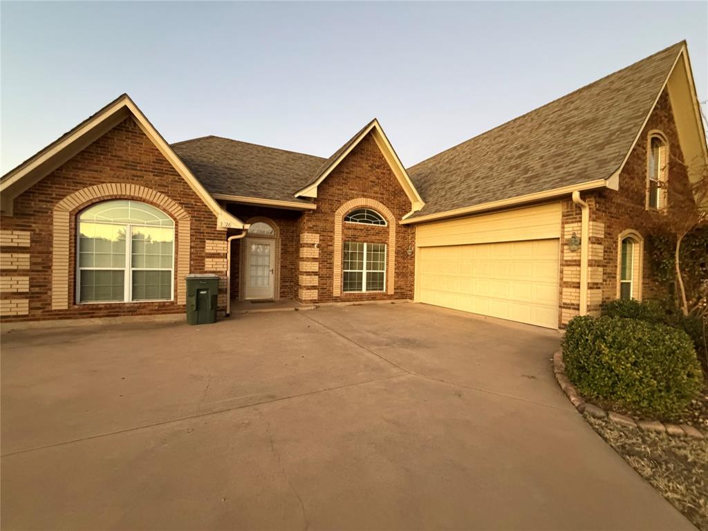 3426 Silver Oaks Drive Property Photo 1