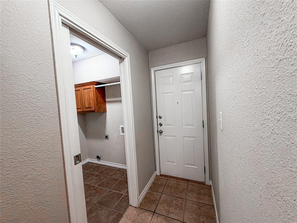 3426 Silver Oaks Drive Property Photo 13