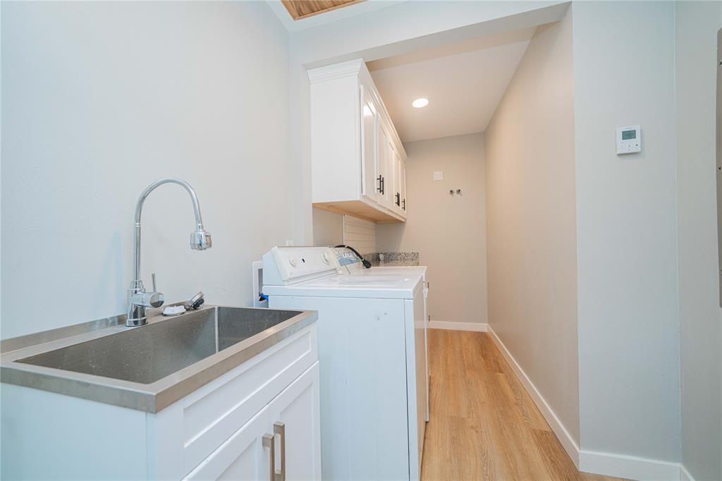 812 E 1st Property Photo 22