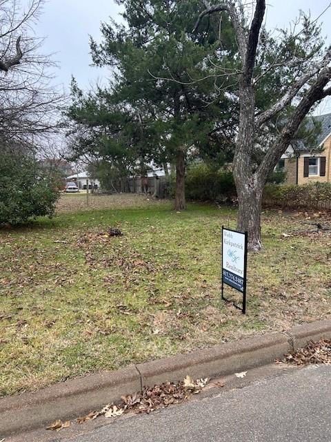 813 Prairie Avenue Property Photo 4