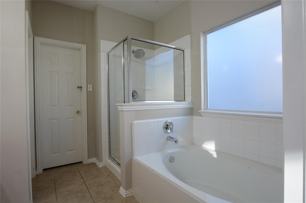 1400 Oakcrest Drive Property Photo 13