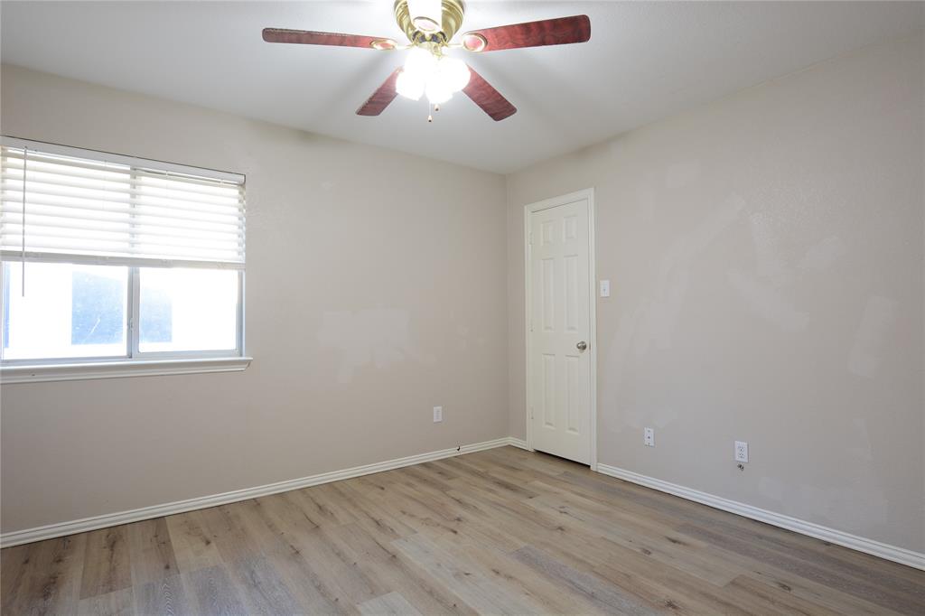 1400 Oakcrest Drive Property Photo 17