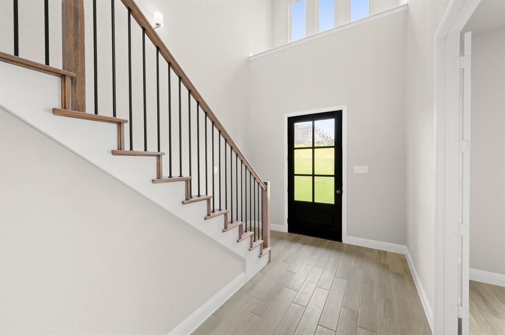 127 Oak Meadow Lane Property Photo 7