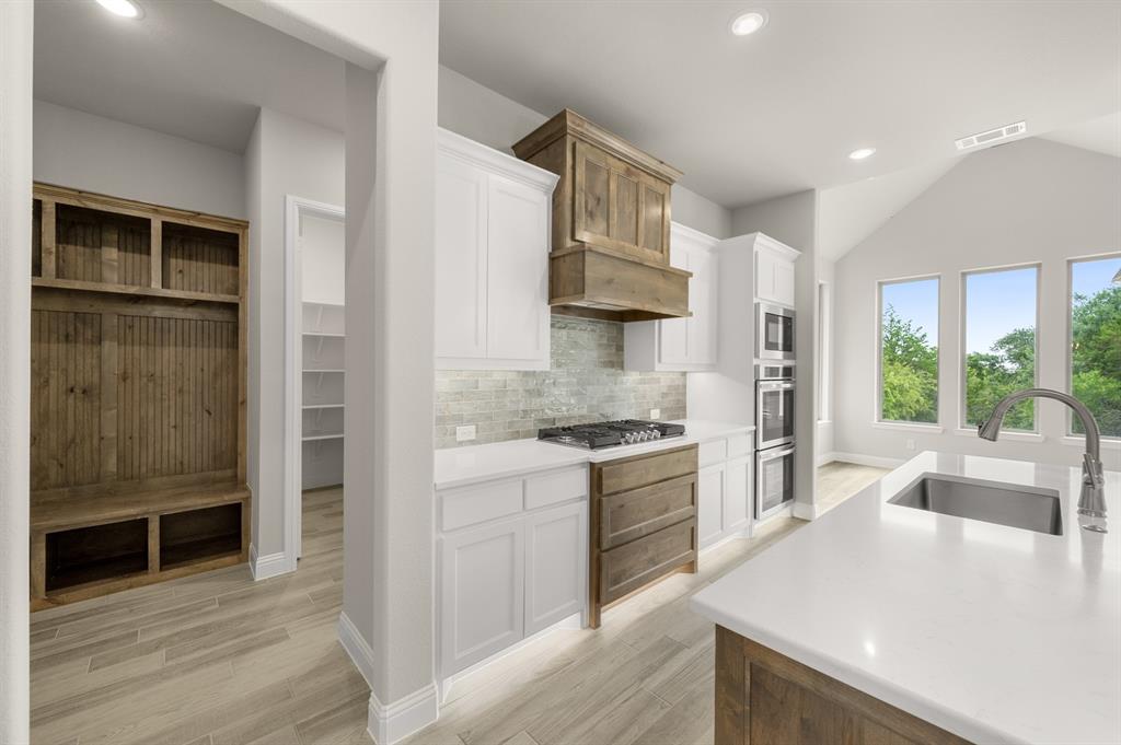 127 Oak Meadow Lane Property Photo 15
