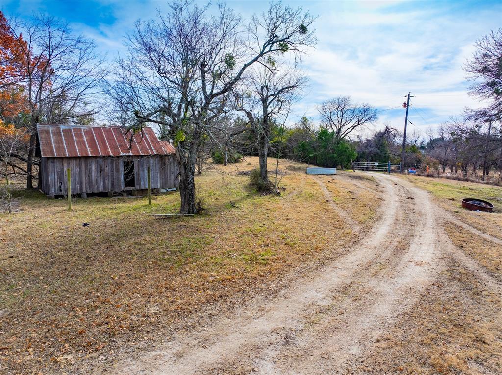 000 Fm 660 Property Photo 6