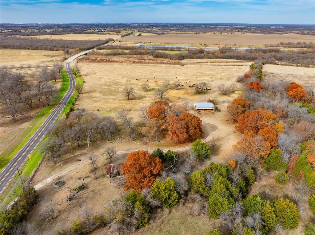 000 Fm 660 Property Photo 7