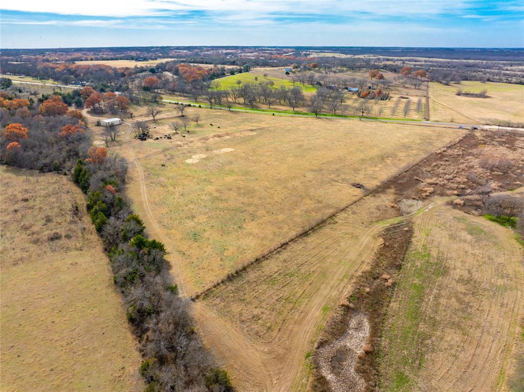 000 Fm 660 Property Photo 9