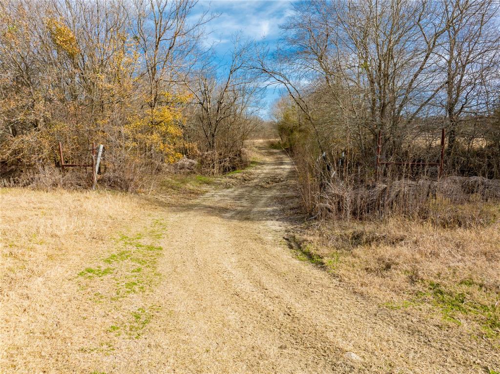 000 Fm 660 Property Photo 14