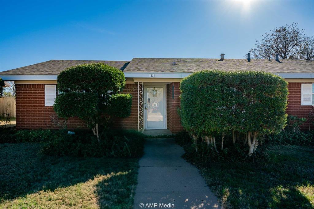 1631 20th Street Property Photo 3
