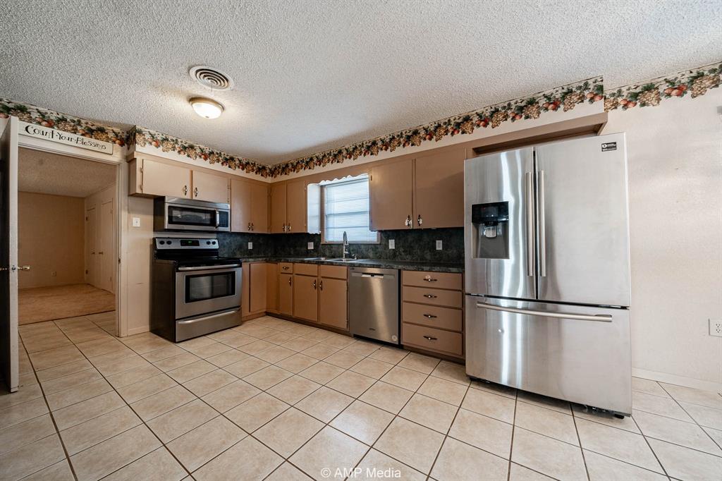 1631 20th Street Property Photo 6