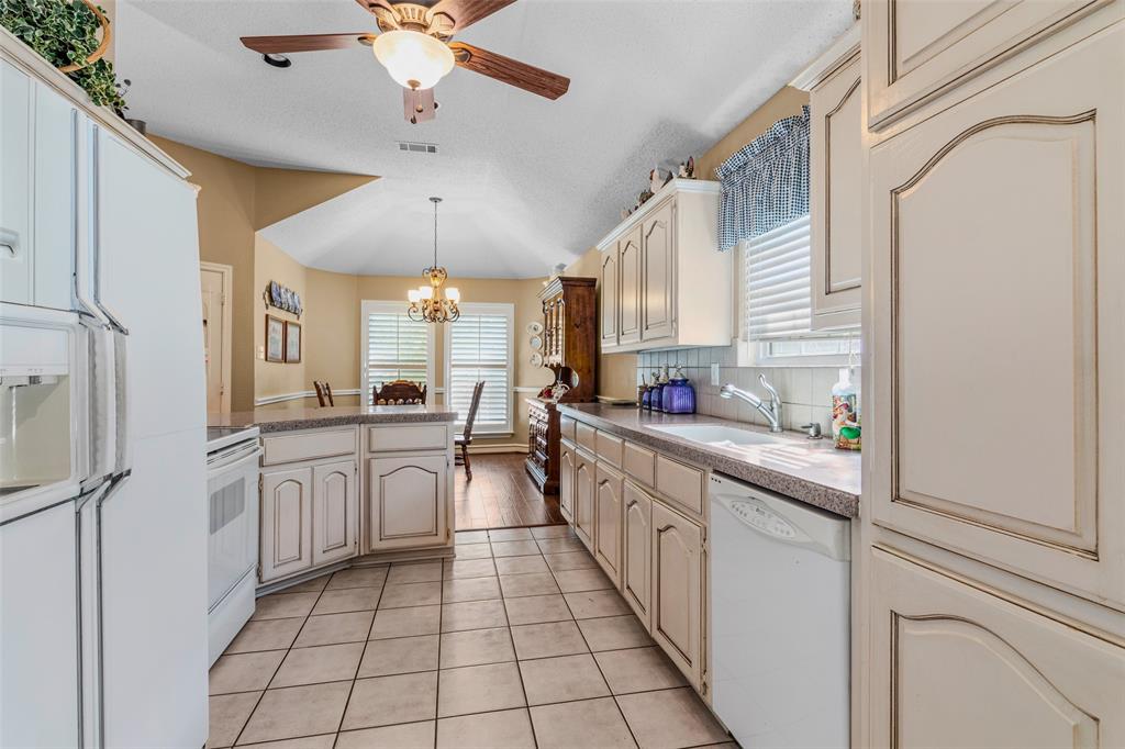 507 Azalea Drive Property Photo 12
