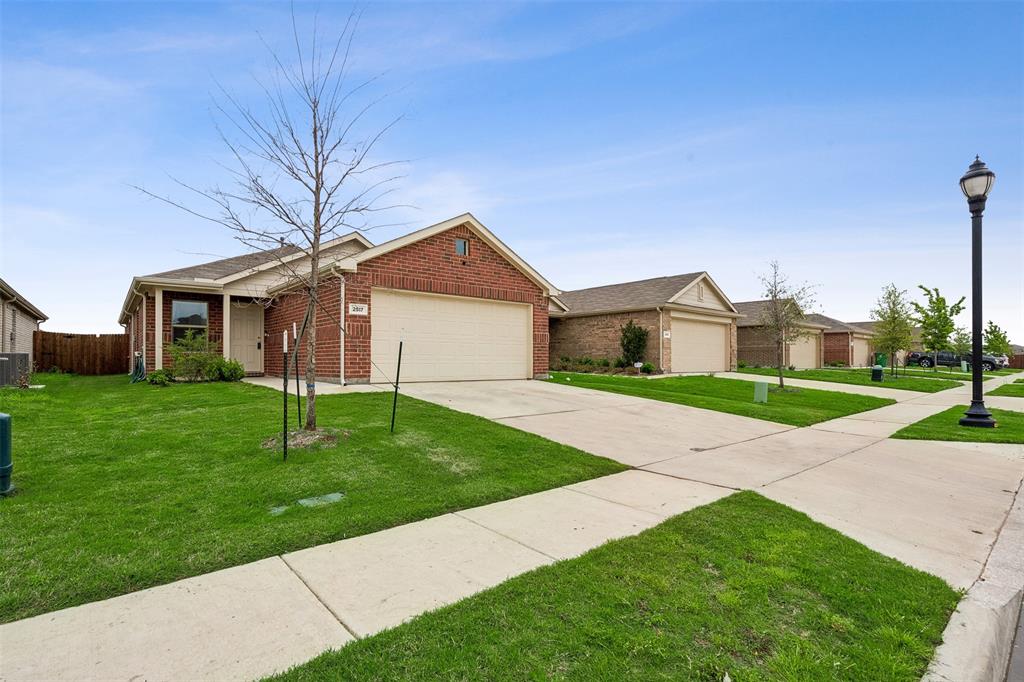 2517 Russell Street Property Photo 4
