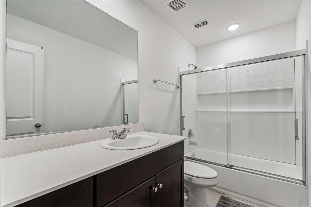 2517 Russell Street Property Photo 20