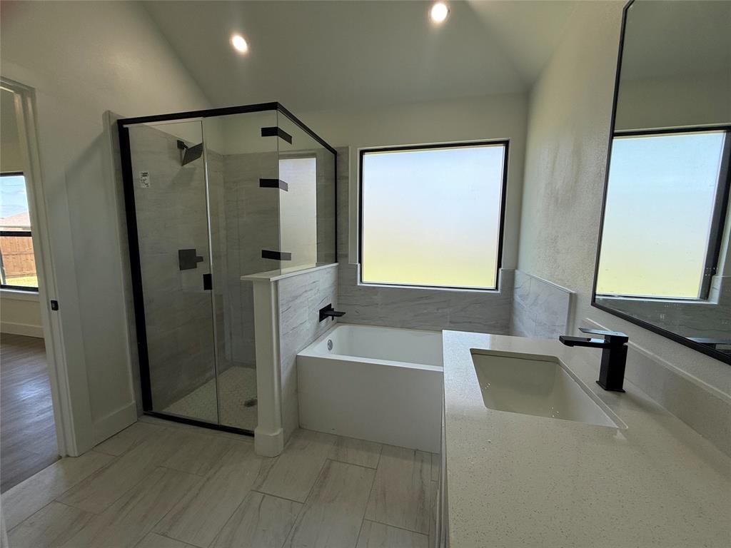 209 Comfort Drive Property Photo 14