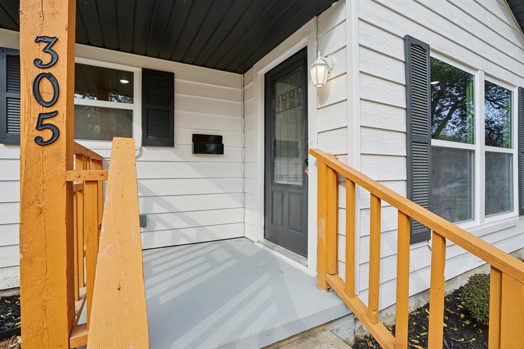 305 Westvue Street Property Photo 4