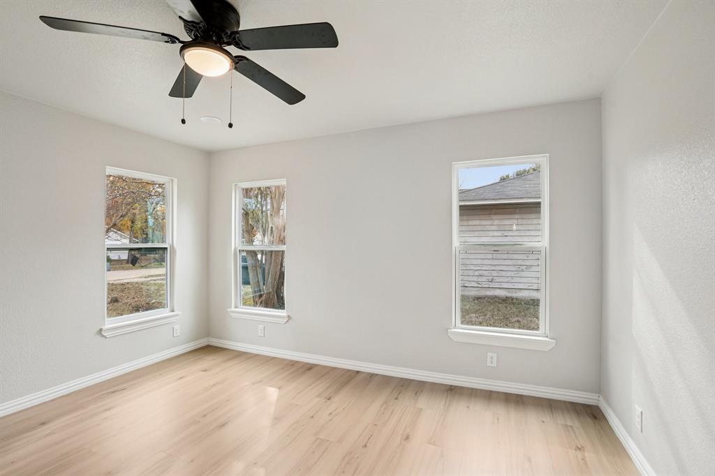 305 Westvue Street Property Photo 27
