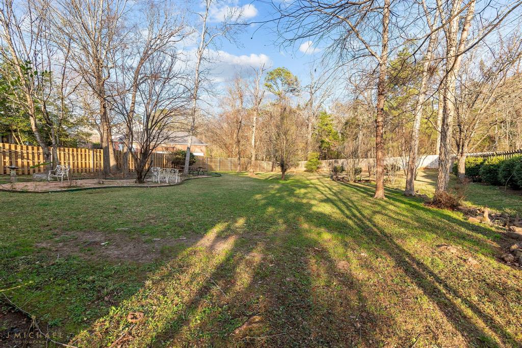 11225 Magnolia Glen Property Photo 6