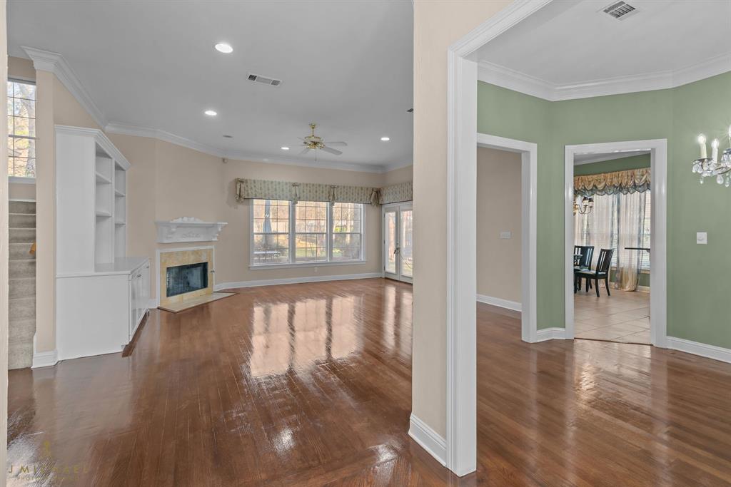 11225 Magnolia Glen Property Photo 8